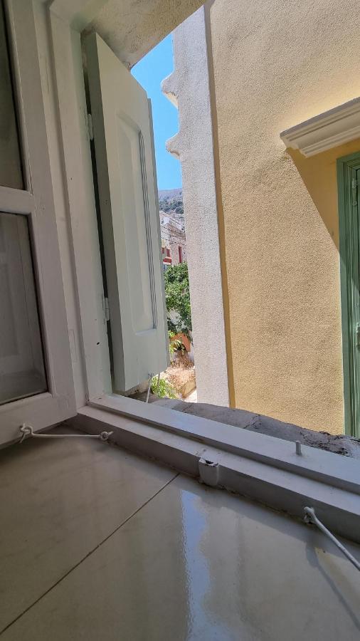 Appartement Kozas Art House, Symi Extérieur photo